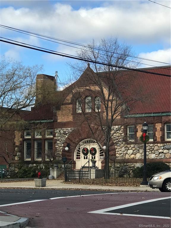 Building Photo - 30 Wildwood Ave
