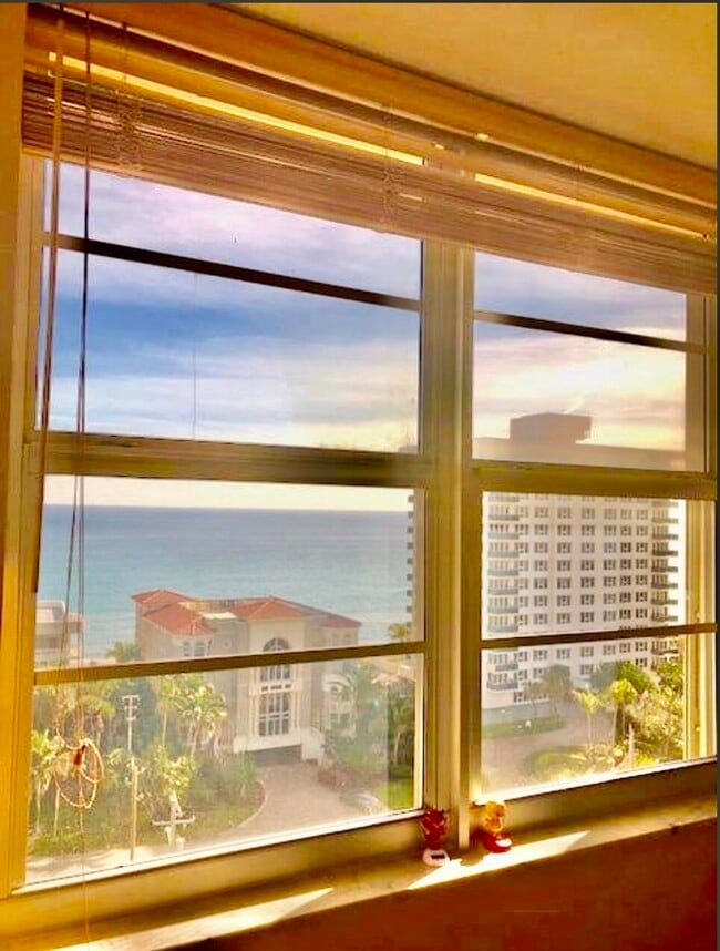 Building Photo - 2121 N Ocean Blvd