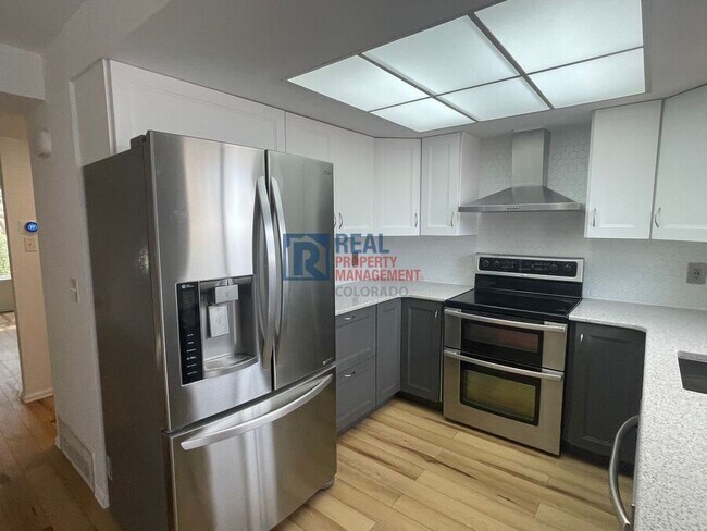 Building Photo - 1224 Cree Dr