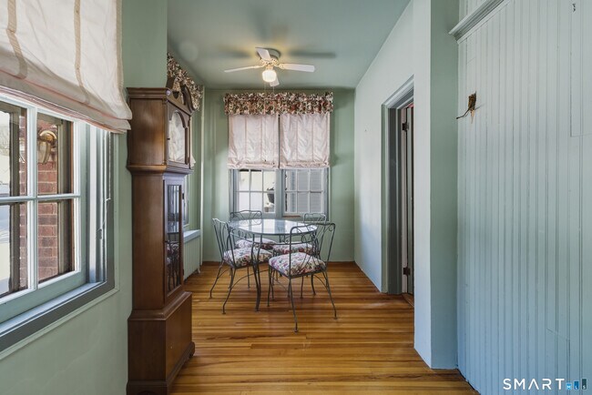 Building Photo - 87 Migeon Ave