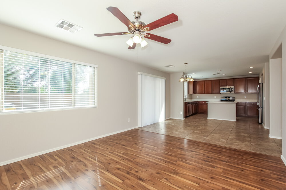 Building Photo - 12035 W Leather Ln