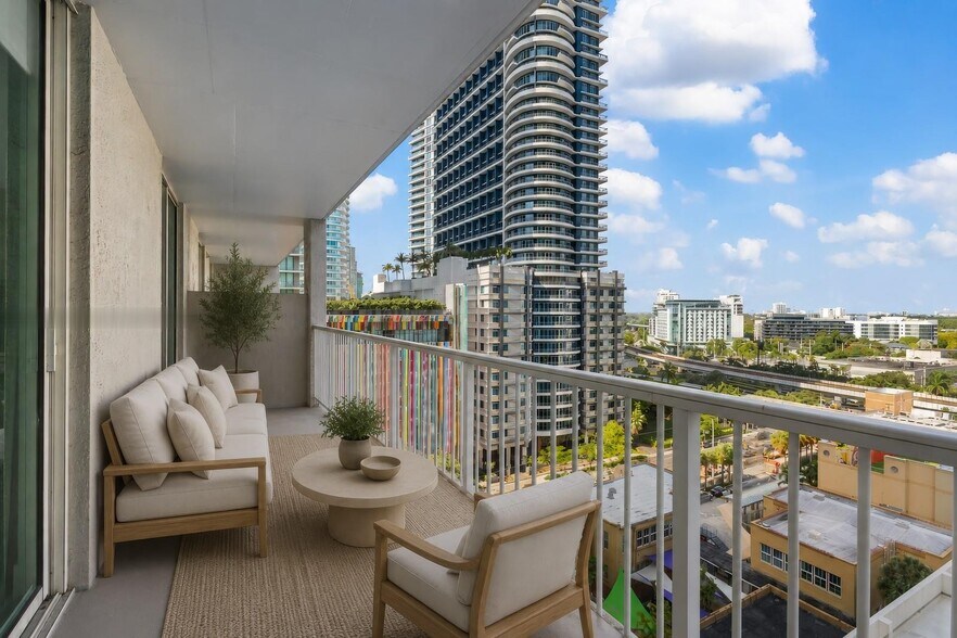 Building Photo - 1250 S Miami Ave