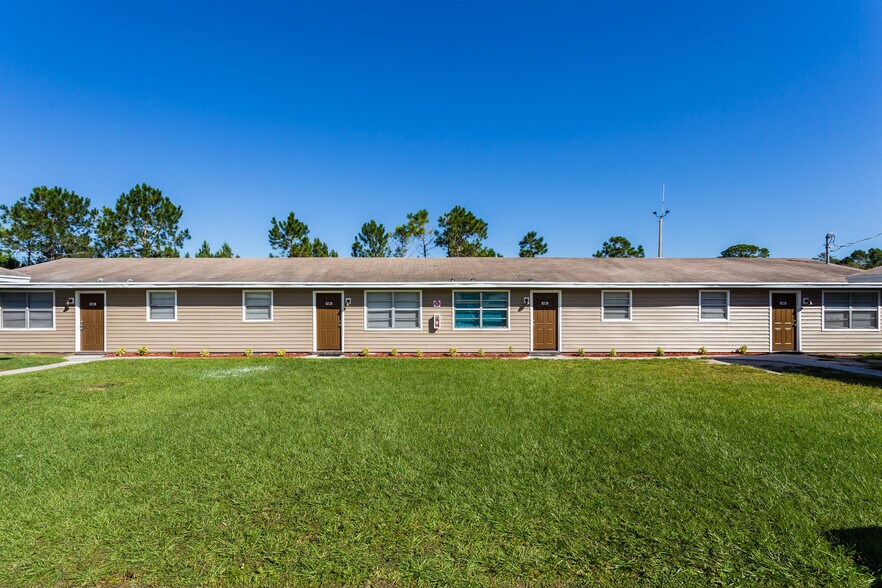 Building Photo - 2239 Bryan St