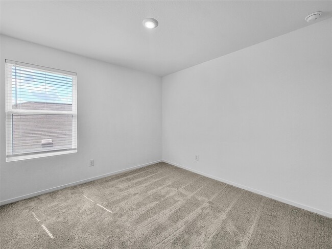 Building Photo - 273 Douglas Hls Dr