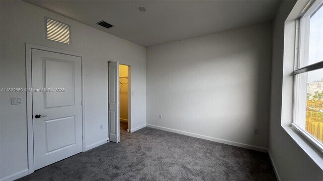 Building Photo - 15583 SW 277th Terrace