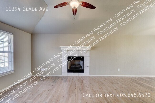 Building Photo - 11394 Glade Ave