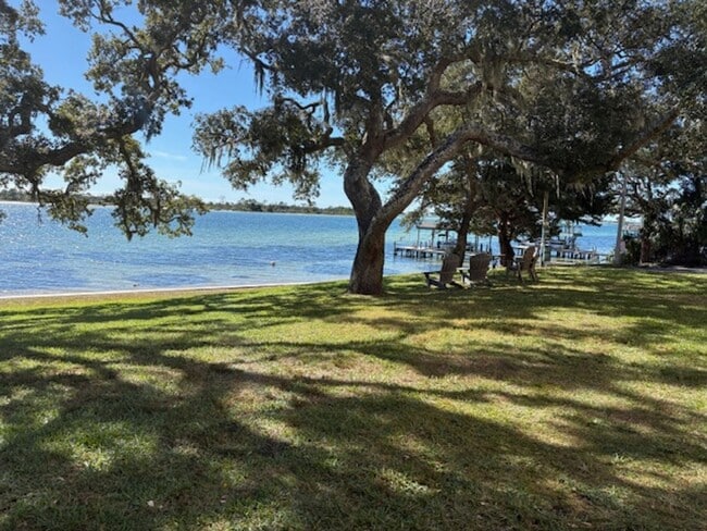 Building Photo - 209 Miracle Strip Pkwy