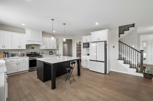 Building Photo - 17165 W 164th Terrace