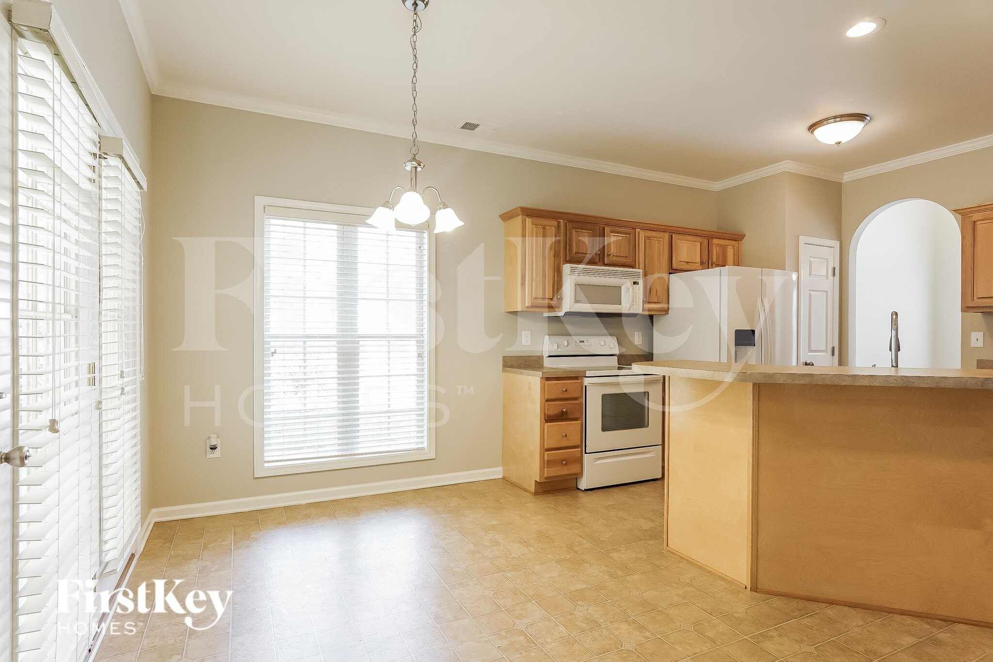 Building Photo - 198 Cove Ln