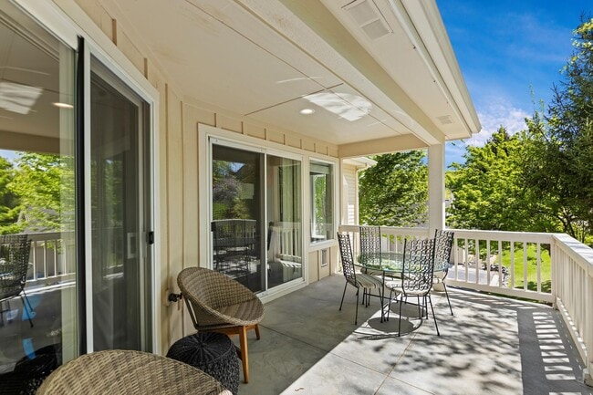 Building Photo - Luxury Condo in SE Boise's most desirable master planned community-Surprise Valley