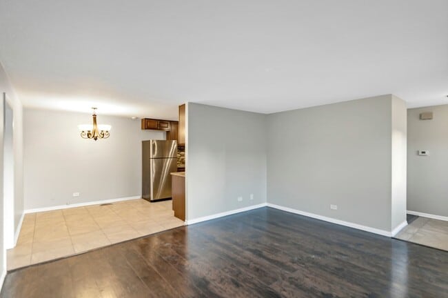 Building Photo - 1321 Yarmouth Ct