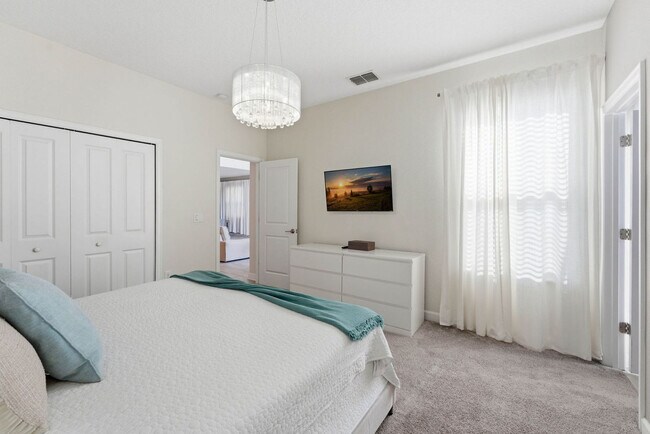 Building Photo - 770 Sticks St