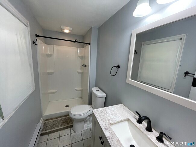 Building Photo - 85 Brentwood Dr