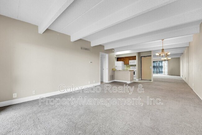 Building Photo - 777 N Washington St