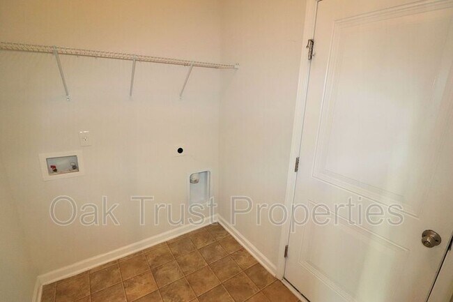 Building Photo - 7716 Haywood St