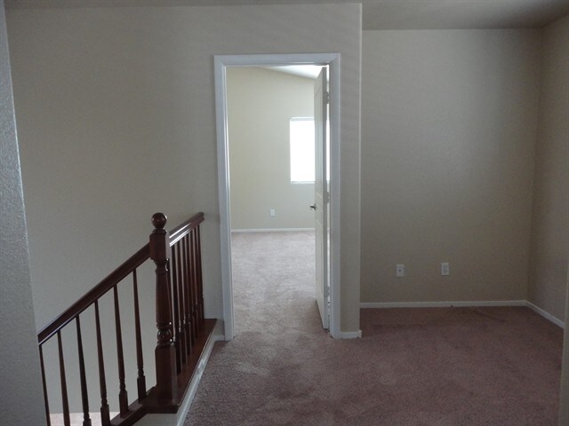 Building Photo - 6215 Van Eps Ct