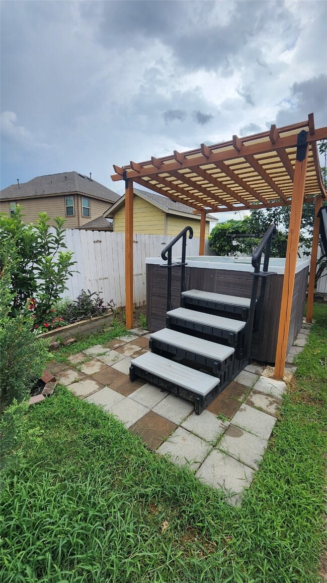 Building Photo - 2606 Oakwood Blf Trl