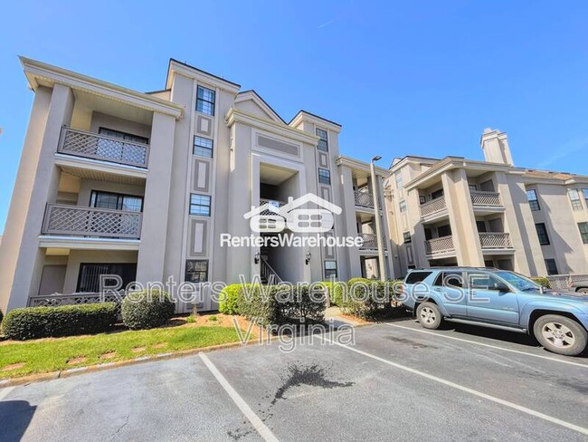 Building Photo - 411 Harbour Point
