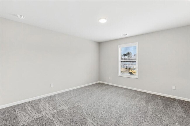 Building Photo - 2500 Sunny Hill Rd