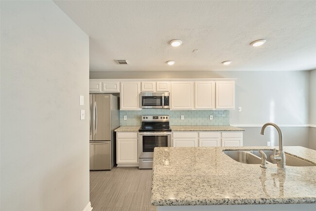 Building Photo - 39 N Walden Elms Cir