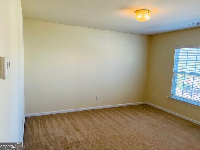 Building Photo - 2042 Appaloosa Way