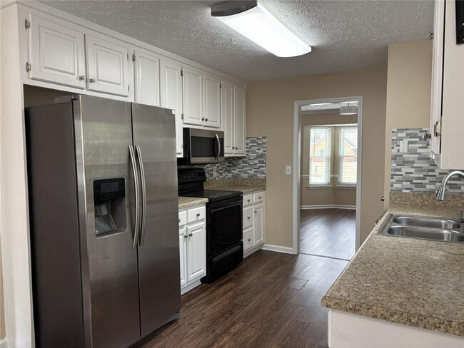 Building Photo - 3410 Camens Ct NE