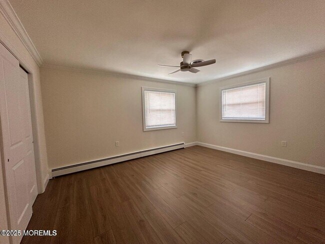 Building Photo - 7 Carlsbad Dr