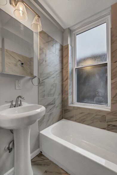 Building Photo - 3257 Michigan Ave