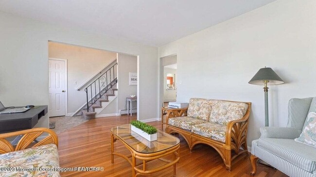 Building Photo - 308 Cove Dr