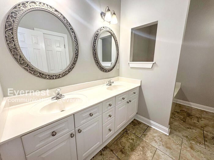 Building Photo - 5808 Colony Ln