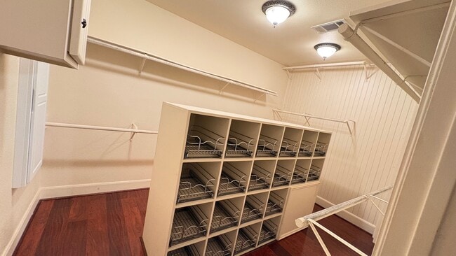 Building Photo - 3330 Band Rd