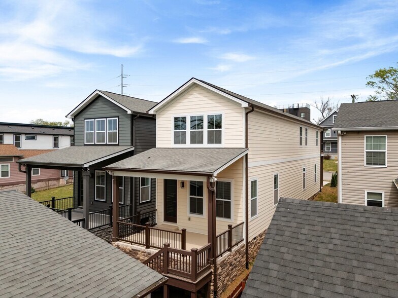Building Photo - 151 Fain St