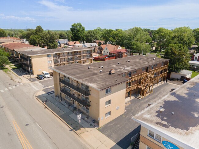 Building Photo - 11908 Gregory St