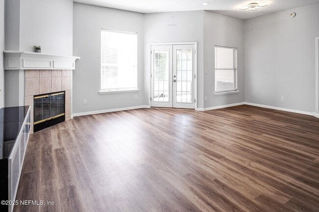 Building Photo - 8936 Deer Berry Ct