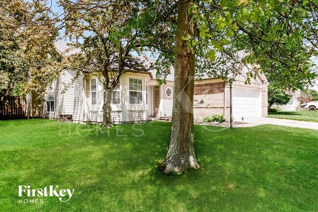 Building Photo - 12452 Van Spronsen Way