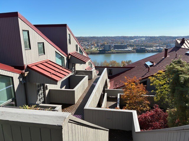 Building Photo - 1040 Hatch St