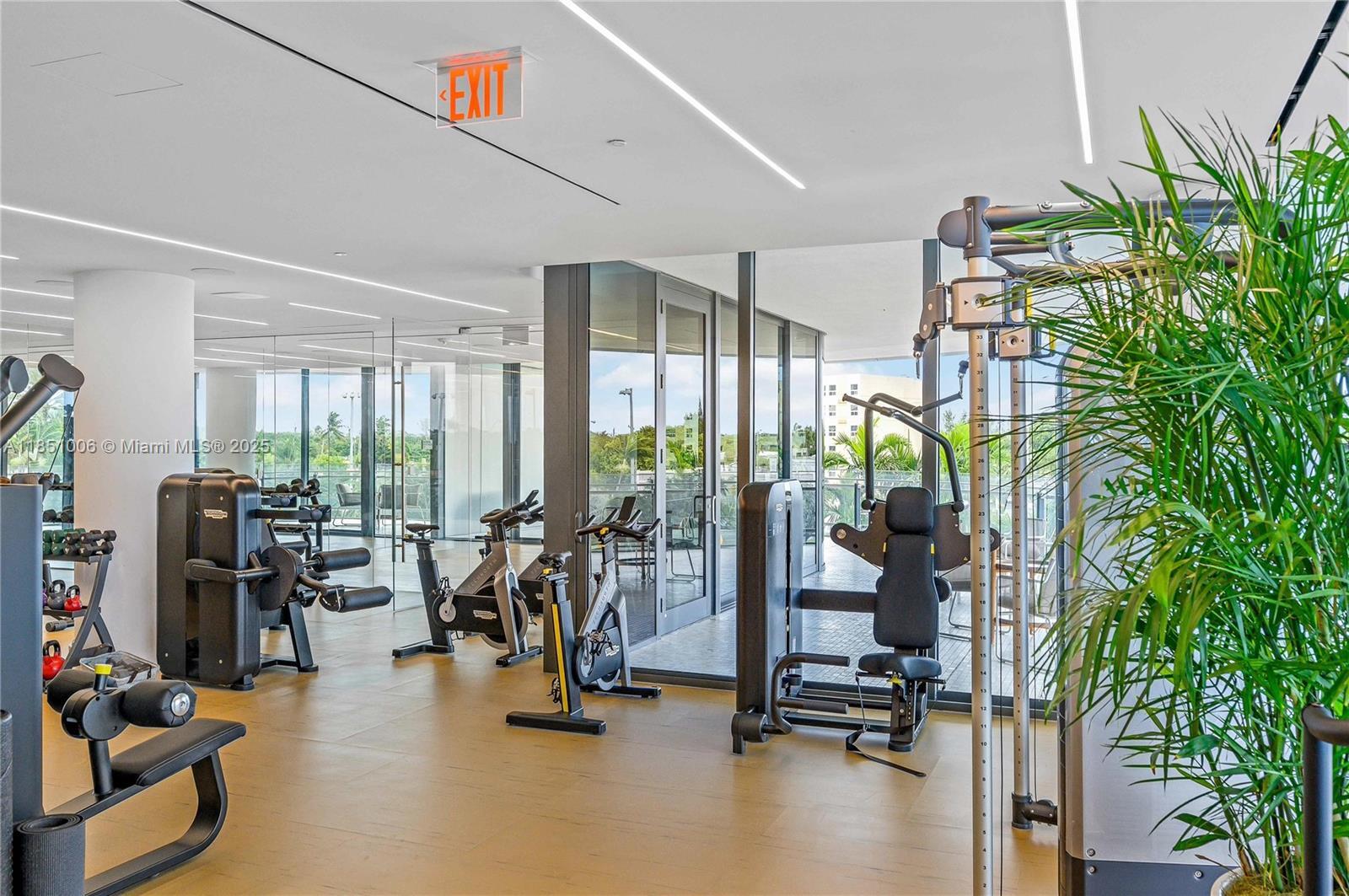 Building Photo - 8701 Collins Ave