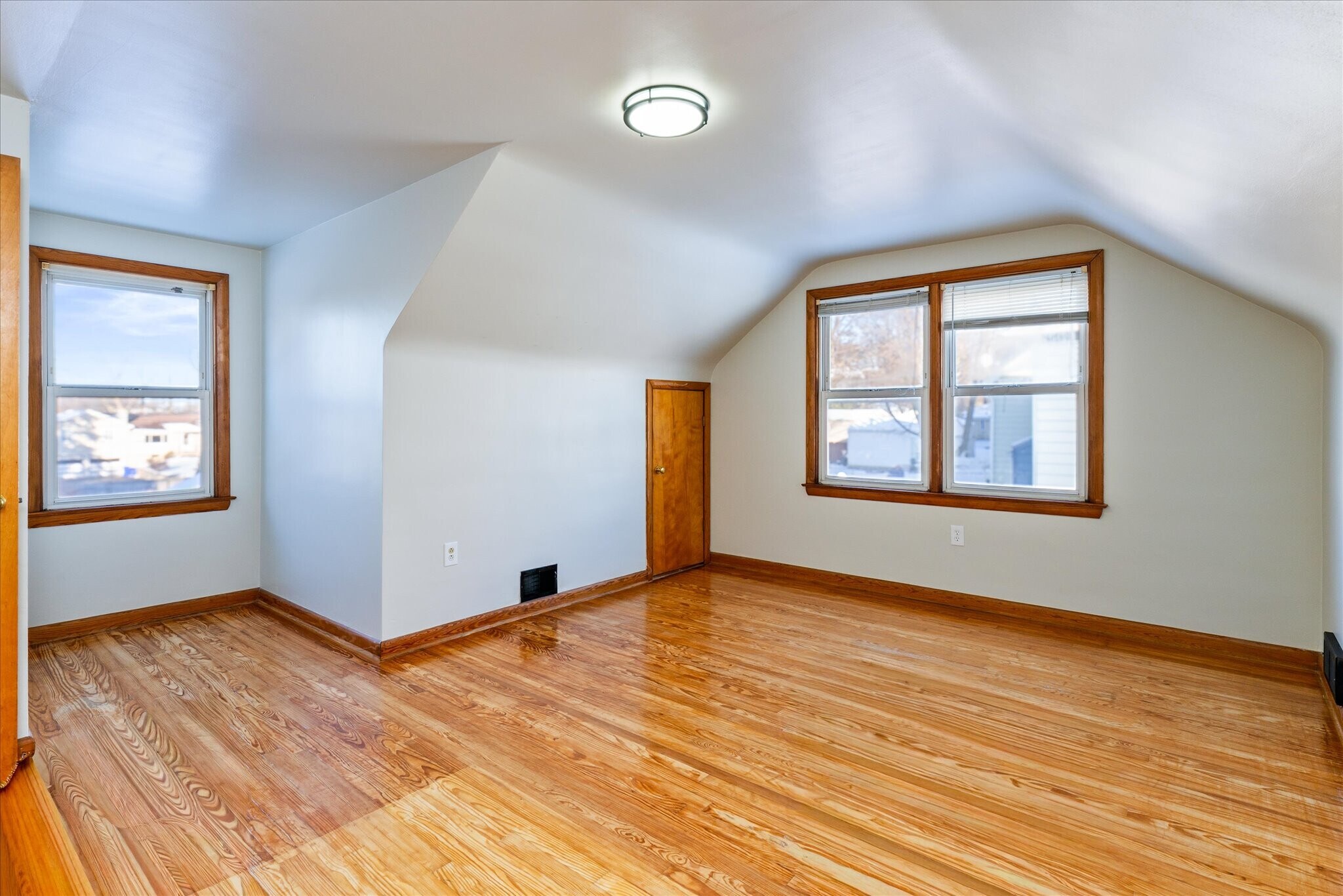 Building Photo - 32 Deland Park B