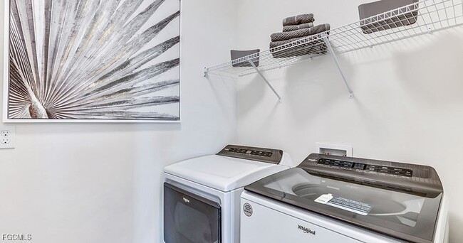 Building Photo - 24055 Peaceful Brk Lp