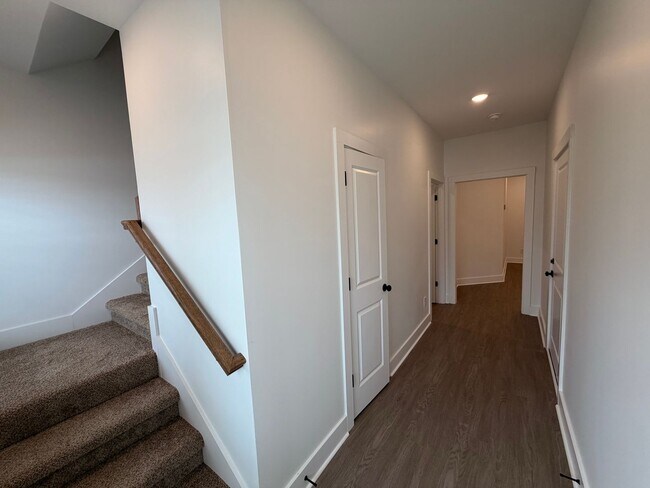 Building Photo - New Build 3 Bed 2.5 Bath Townhome in Shelbyville with a Move in Special