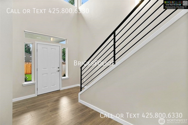 Building Photo - 16217 8th Ave E