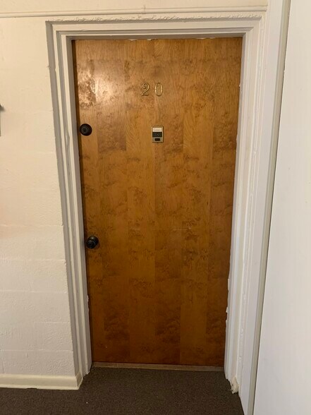 Building Photo - 335 E Lancaster Ave