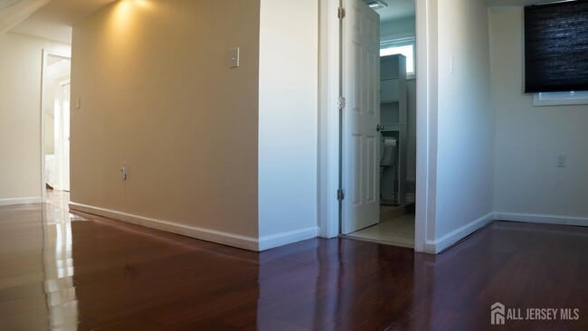 Building Photo - 55 W Iselin Pkwy