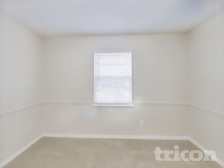 Building Photo - 6747 Long Meadow Cir S