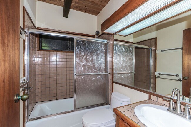Building Photo - 3368A Anoai Pl