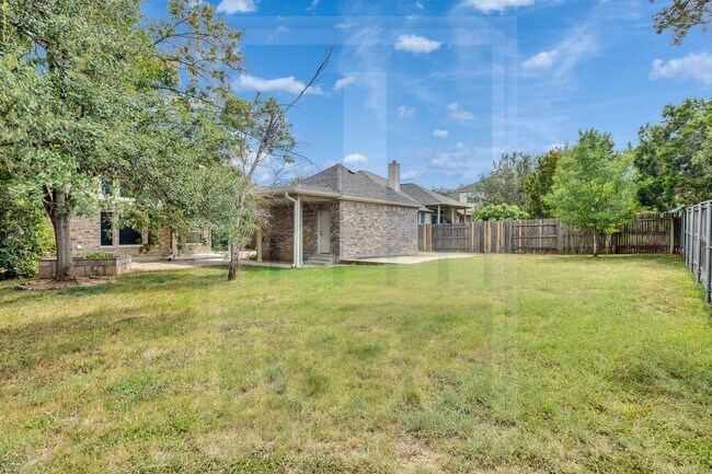 Building Photo - 150 Abbey Dr