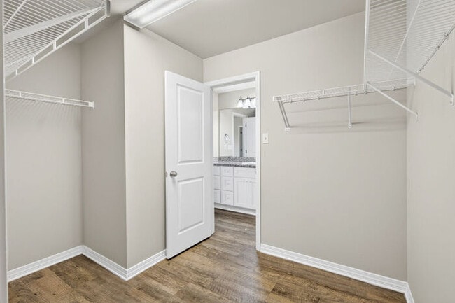 Building Photo - 13260 Willow Oak Cir