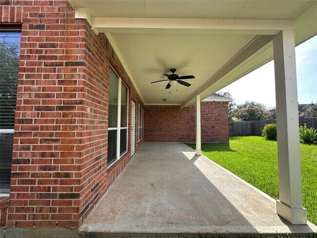 Building Photo - 5218 Pebble Bluff Ln