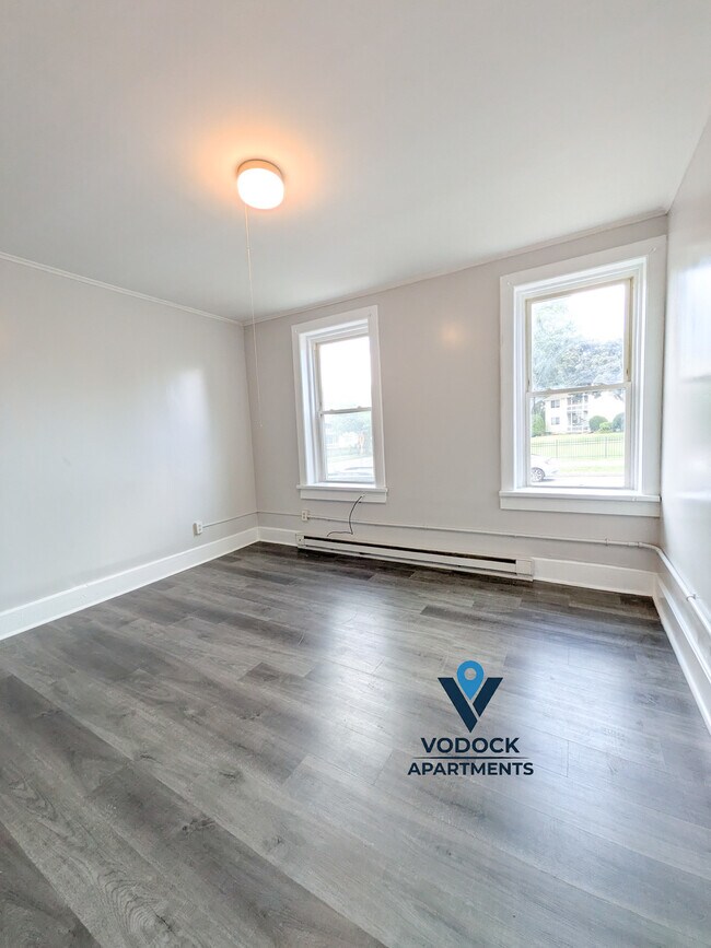 Building Photo - 226 Lyman St