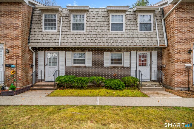Building Photo - 167 Kinney St